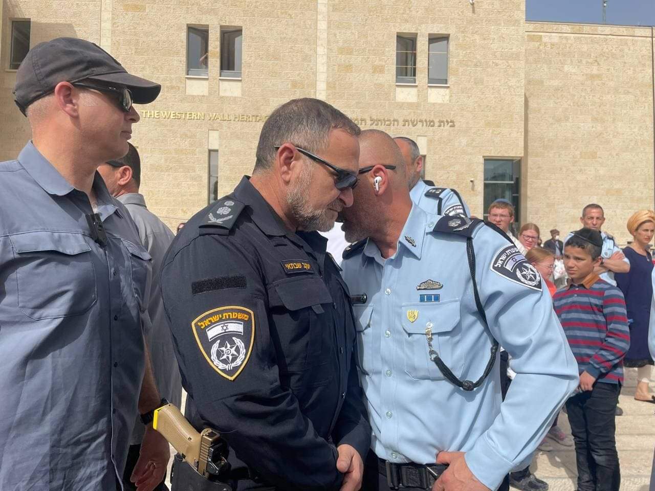 مفوّض الشرطة الإسرائيلية وصل البلدة القديمة في القدس لتقييم الوضع 