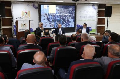 اجتماع برئاسة محمد اشية يوصي بتأسيس شركة كهرباء فلسطين