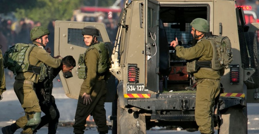 اعتقلت قوات الاحتلال، فجر اليوم الخميس، 12 فلسطينيًا من مدن الضفة الغربية المحتلة (وفا)