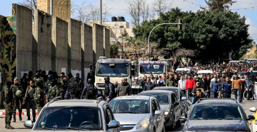 ZAIN JAAFAR/ Getty Images - عناصر من الأمن الفلسطيني في نابلس