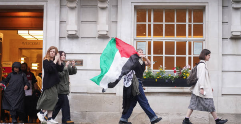 ناشطون مؤيّدون لفلسطين في العاصمة البريطانية لندن -getty